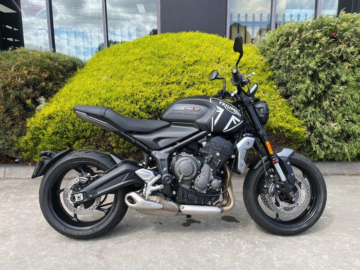 2021 triumph trident 660 road