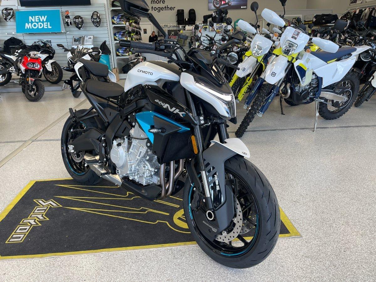2025 cfmoto 675nk road
