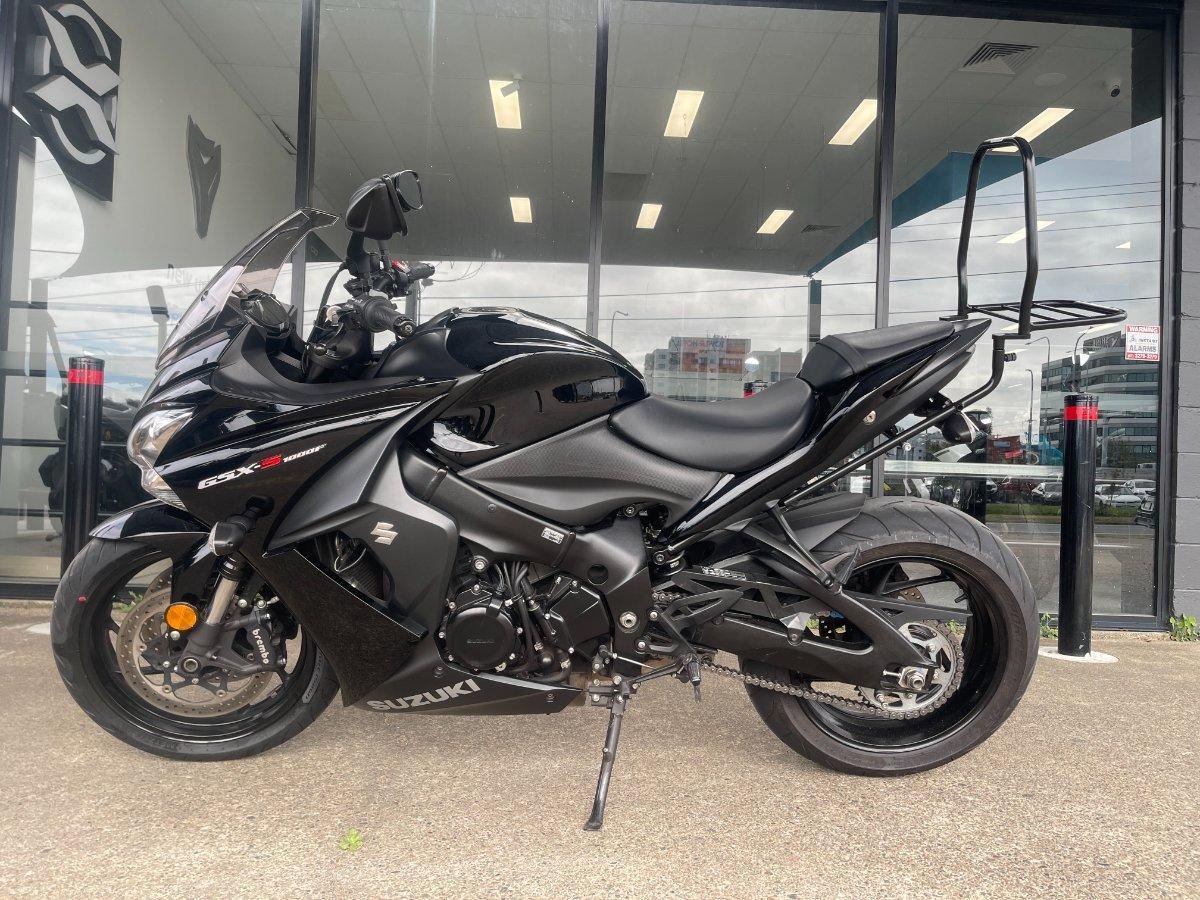 2020 suzuki gsx-s1000f road
