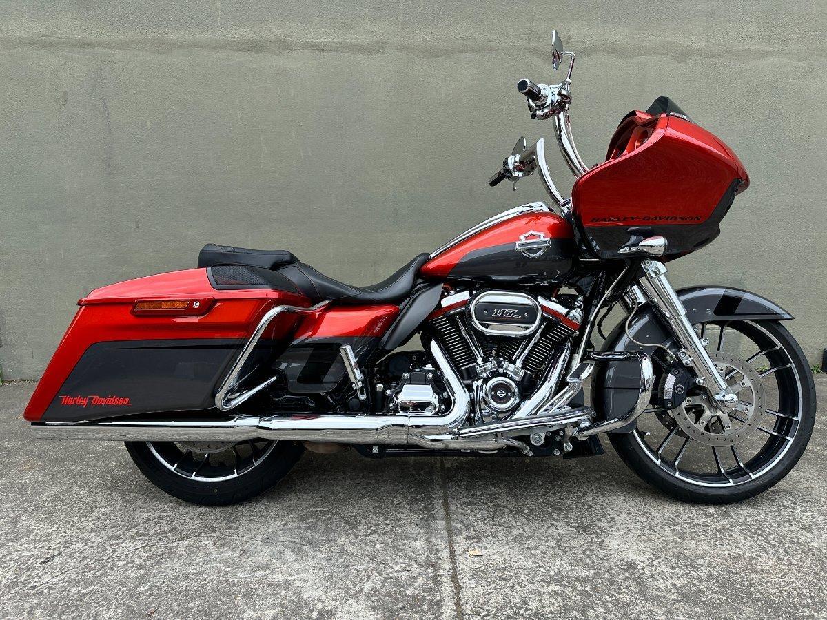 2018 harley-davidson cvo road glide 117 (fltrxse) cruiser