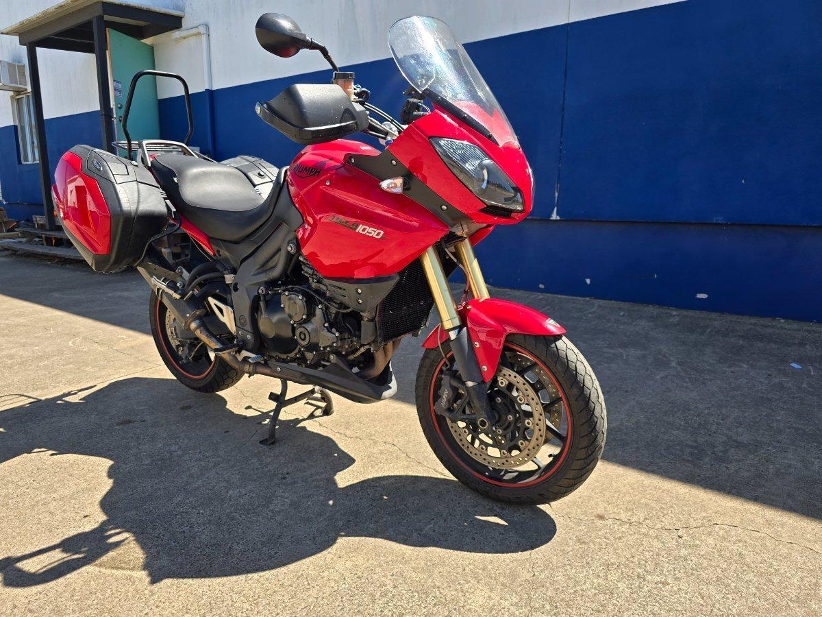 2012 triumph tiger 1050 se abs sports