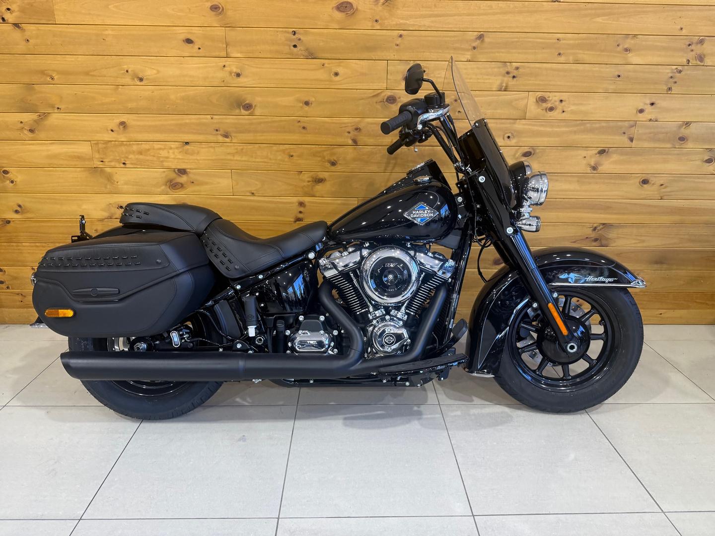 2025 harley-davidson heritage classic 117 (flhc) road