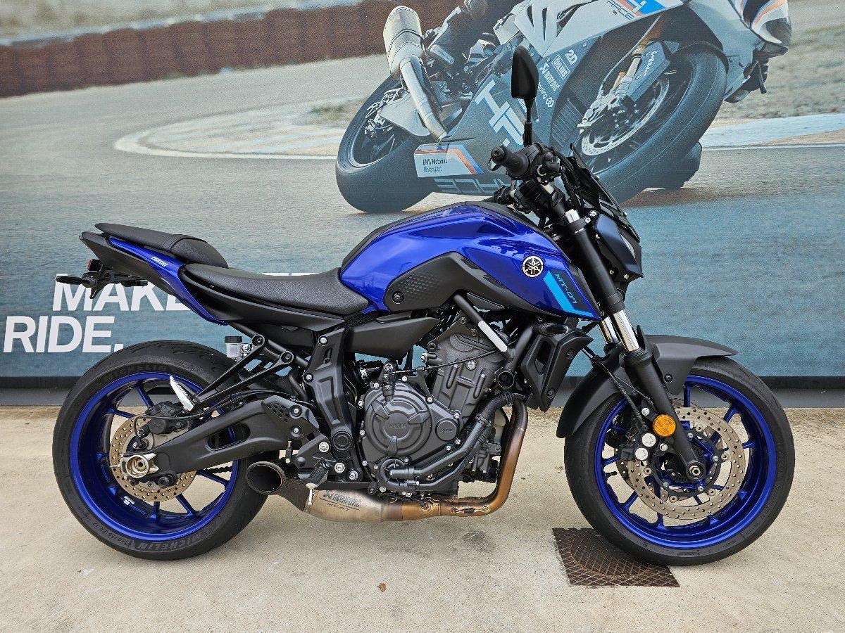 2022 yamaha mt-07 lams road