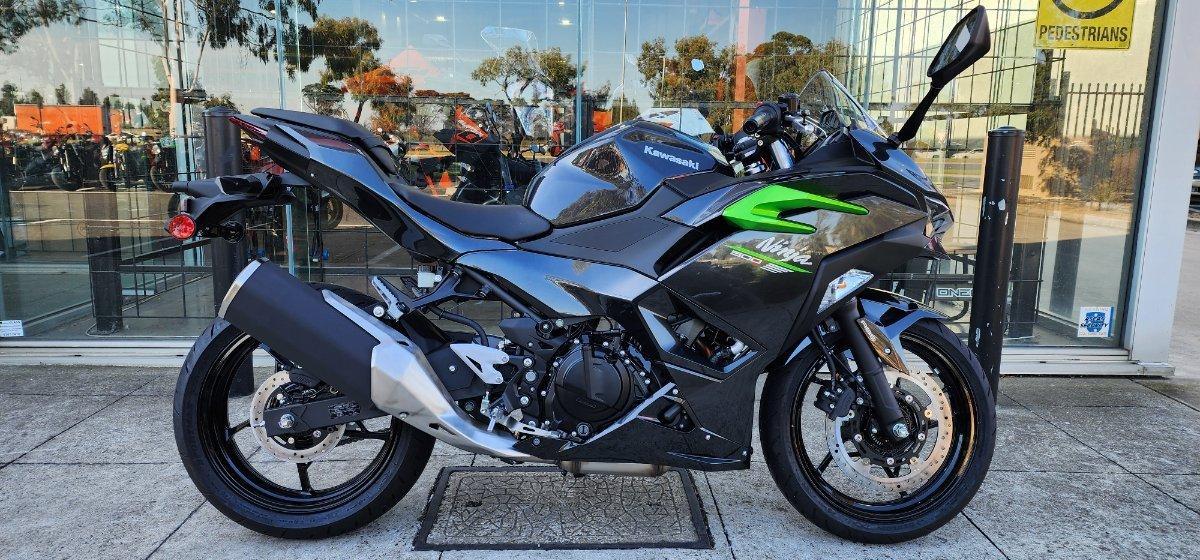 2025 kawasaki ninja 500 sports