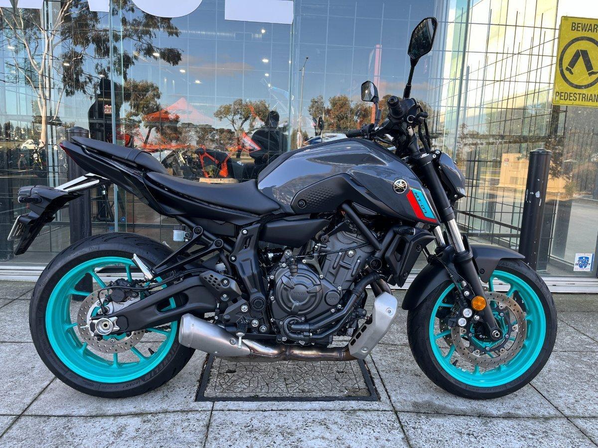 2023 yamaha mt-07 la (abs) road