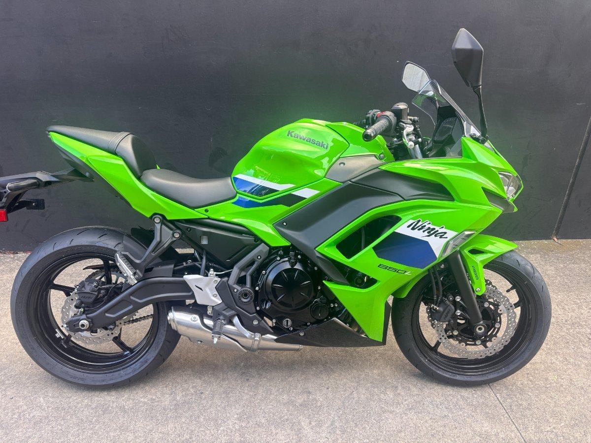 2025 kawasaki ninja 650l (lams) krt edition sports