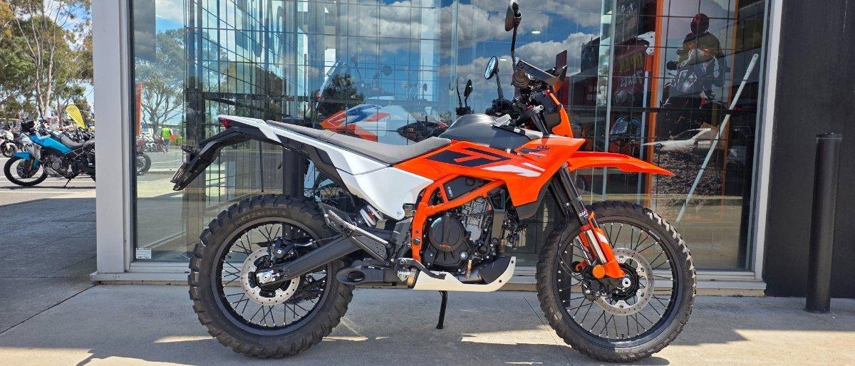 2025 ktm 390 enduro r dual sports