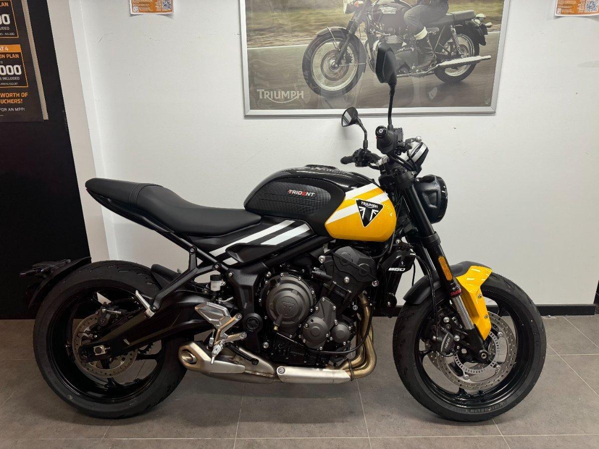 2024 triumph trident 660 road