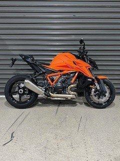 2024 ktm 1390 super duke r sports