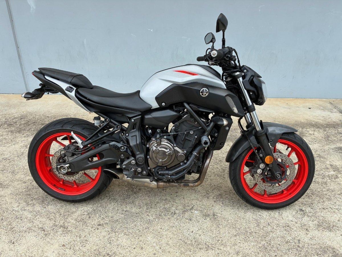 2019 yamaha mt-07 lams road