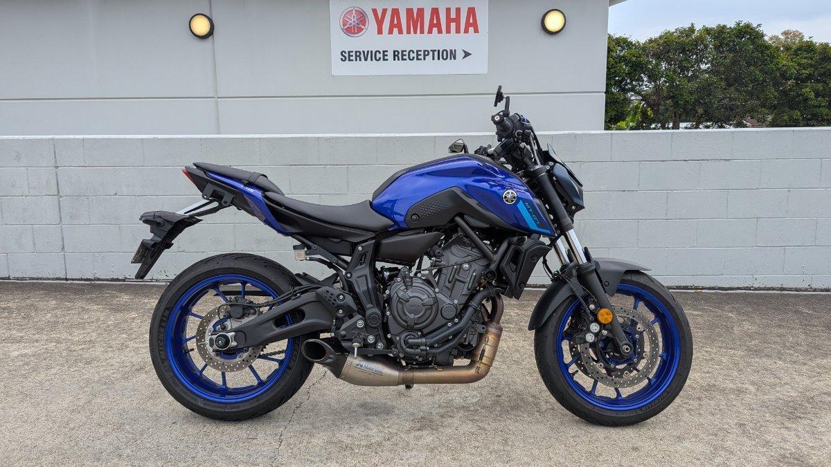 2022 yamaha mt-07 lams road