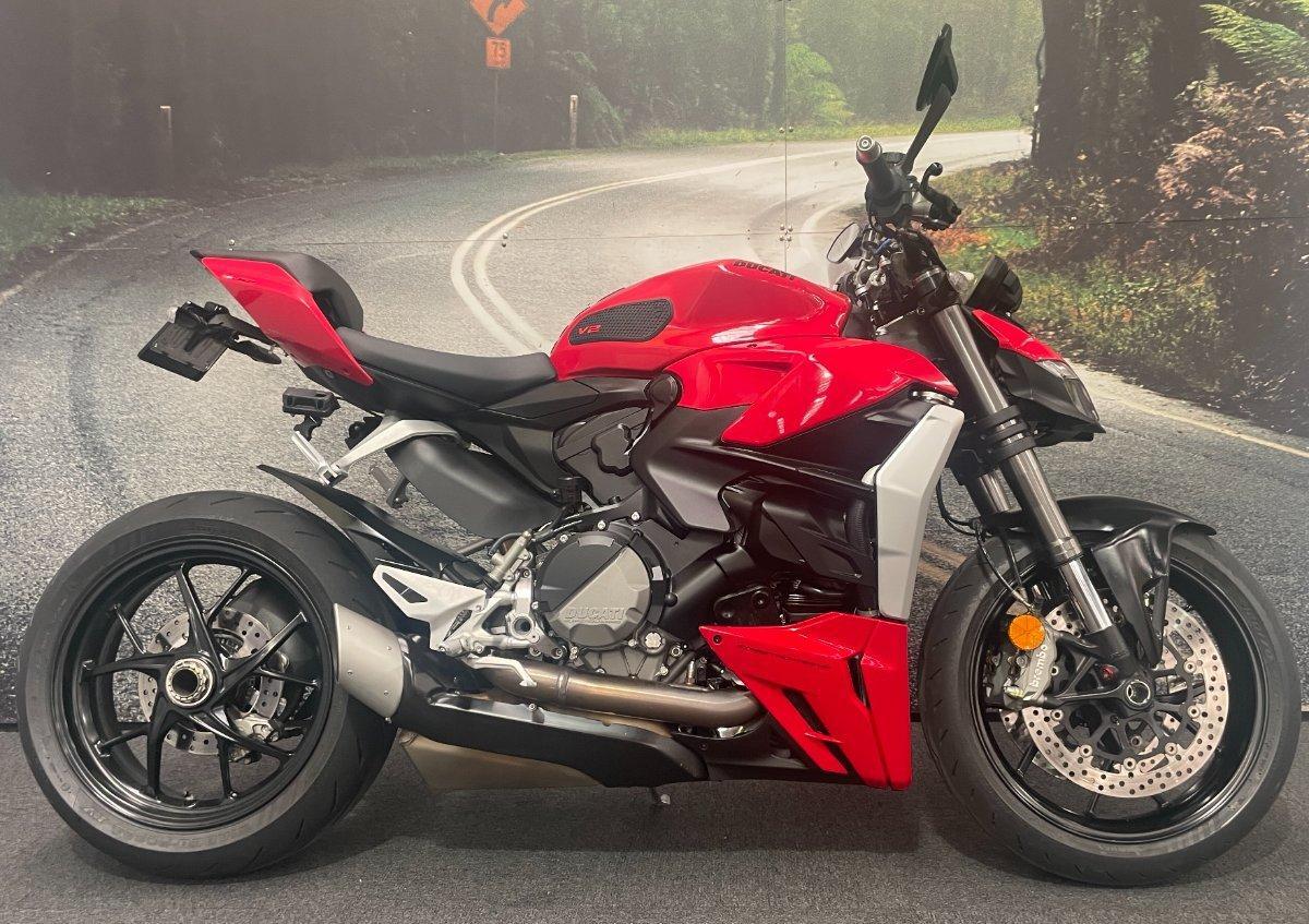 2022 ducati streetfighter v2 dual sports