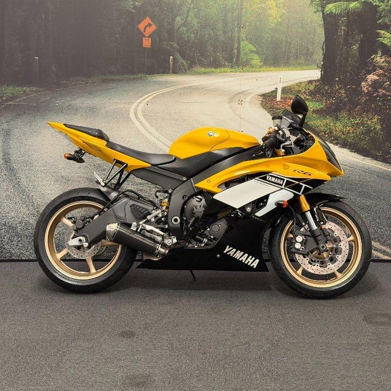 2015 yamaha yzf-r6 sports