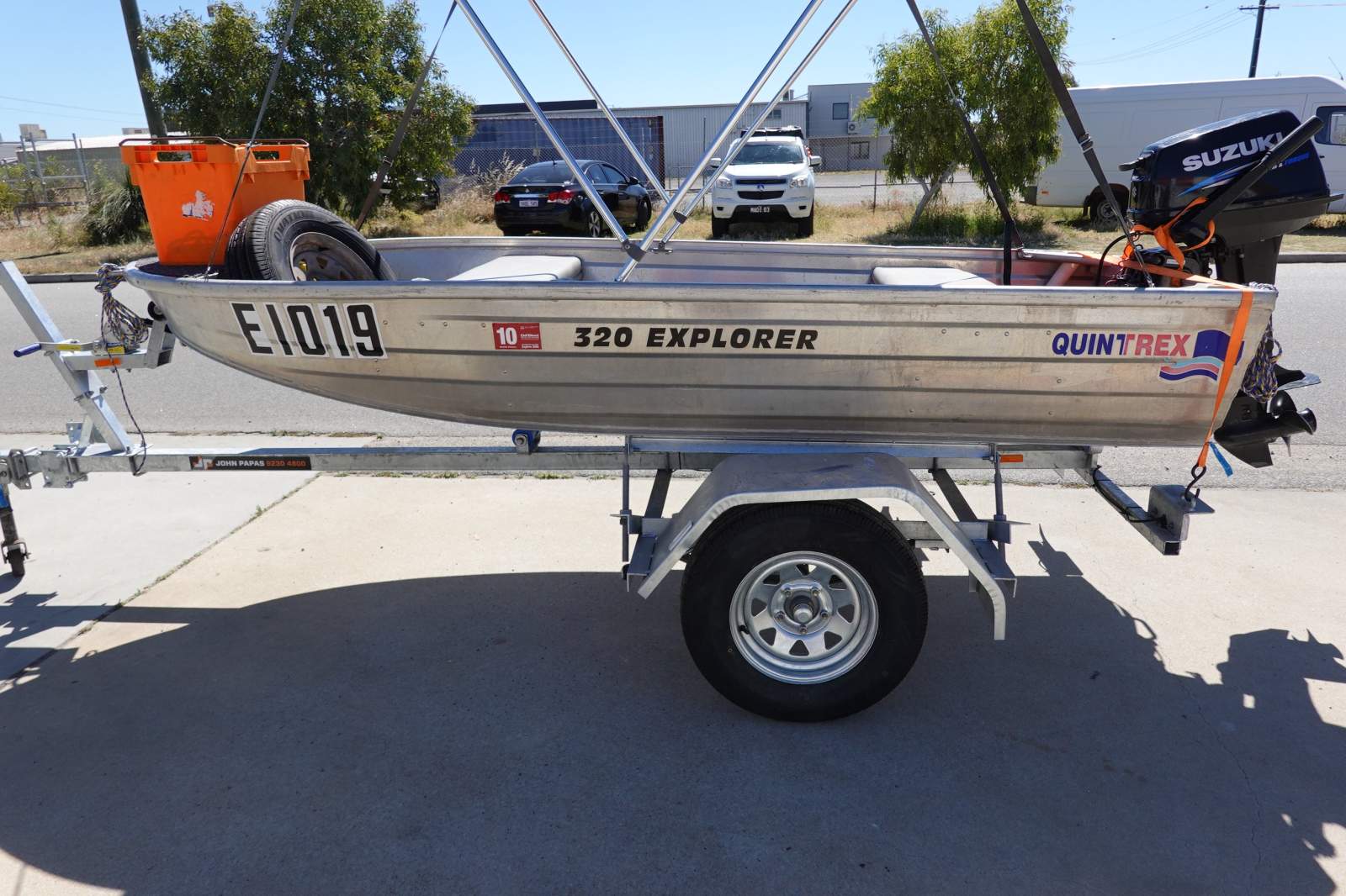 2010 quintrex 320 explorer dinghy