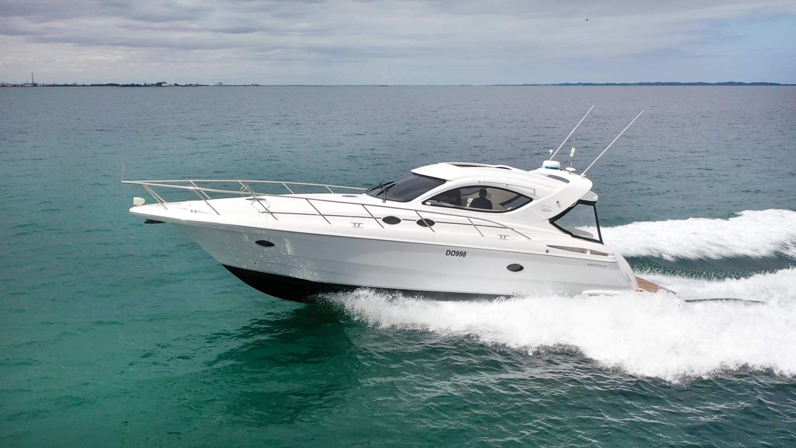 2007 mustang 4600 cruiser