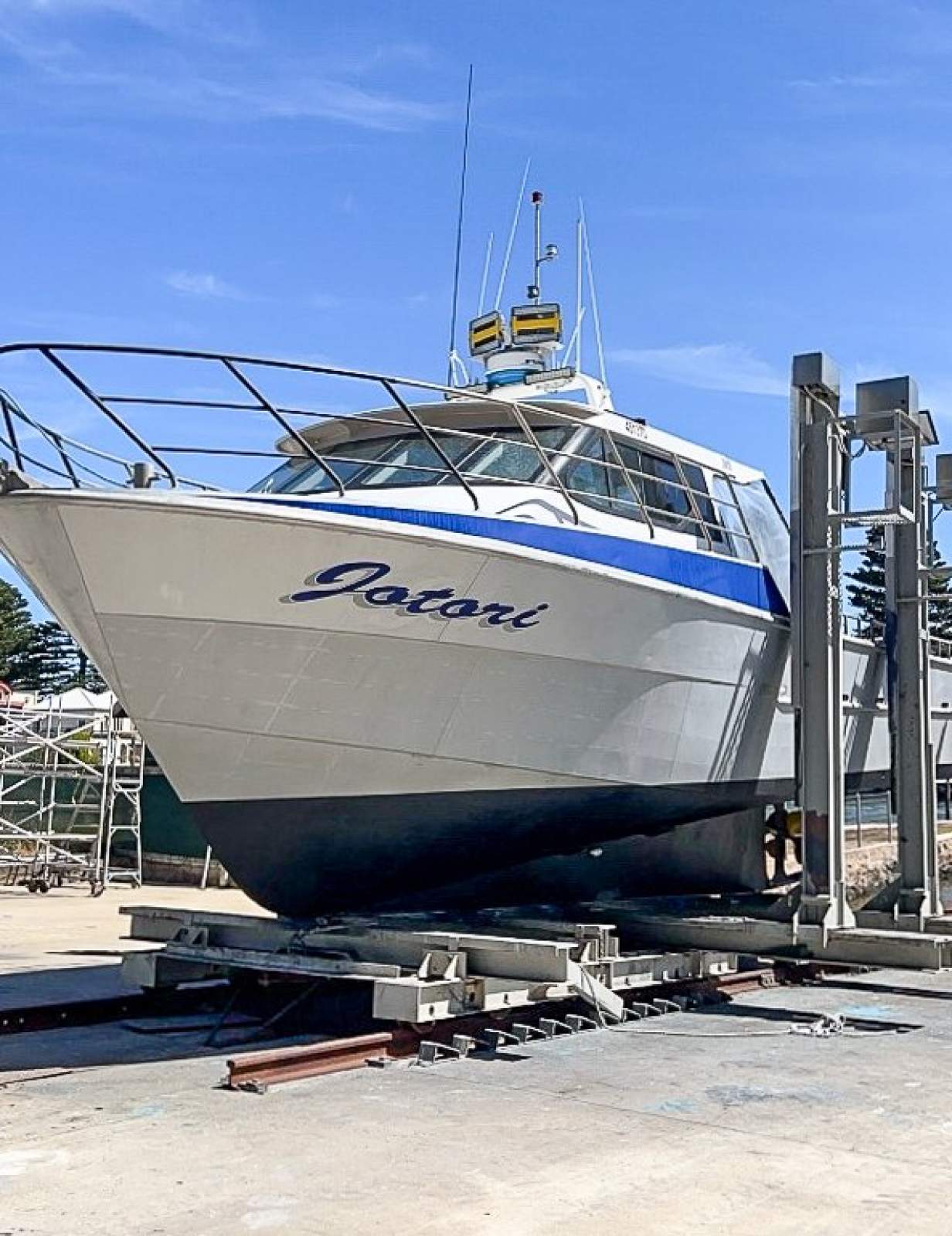 1995 legend boats 47 fishing boat