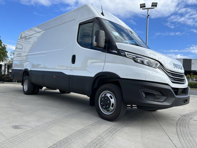 2023 iveco daily 35s18v 16cube van