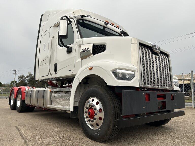 2025 western star 48x prime mover