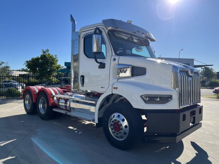 2025 western star 47x prime mover