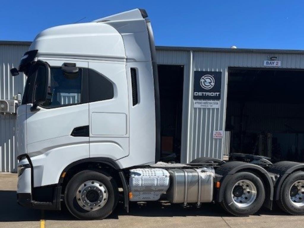 2023 iveco s-way 550 prime mover