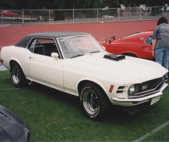 1970 ford mustang