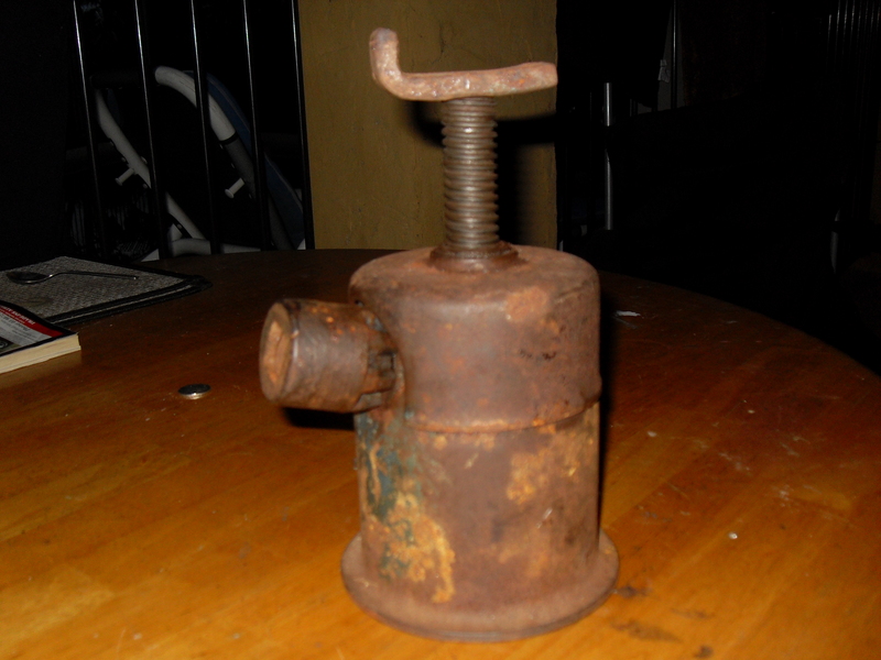 mechanical car jack.