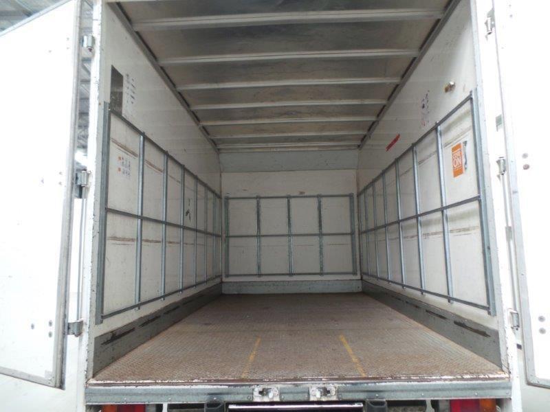 2009 FUSO CANTER PANTECH