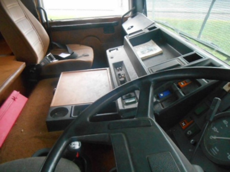 1986 VOLVO F10 F10 Truck