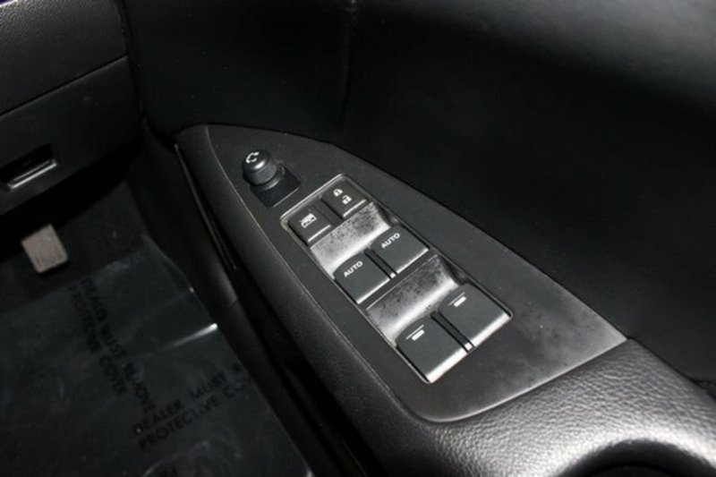 2011 SUZUKI KIZASHI PRESTIGE FR MY11