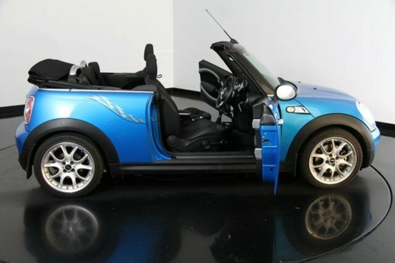 2010 MINI Cabrio Cooper S Chilli Steptronic R57 MY10