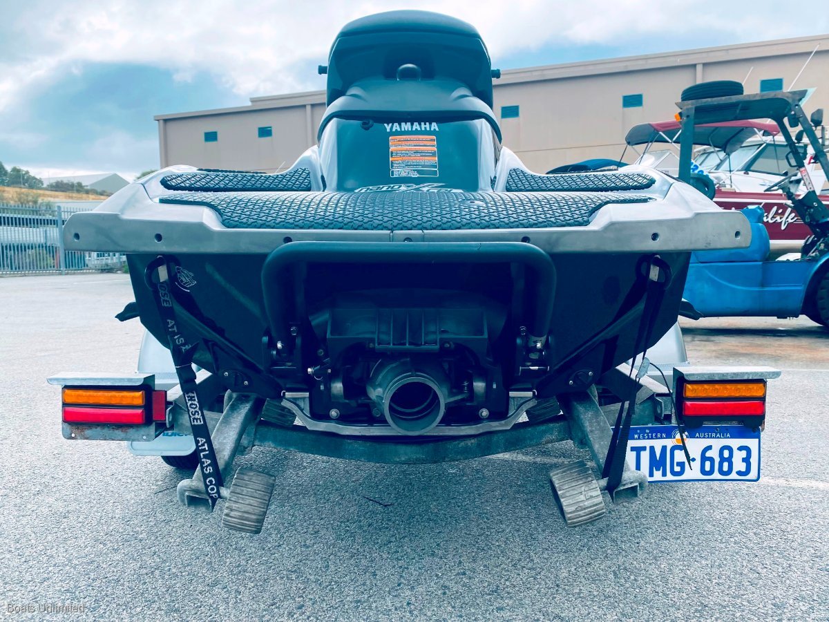 2011 YAMAHA FZS SHO WAVE RUNNER BTFD5234199 BOATTRADER