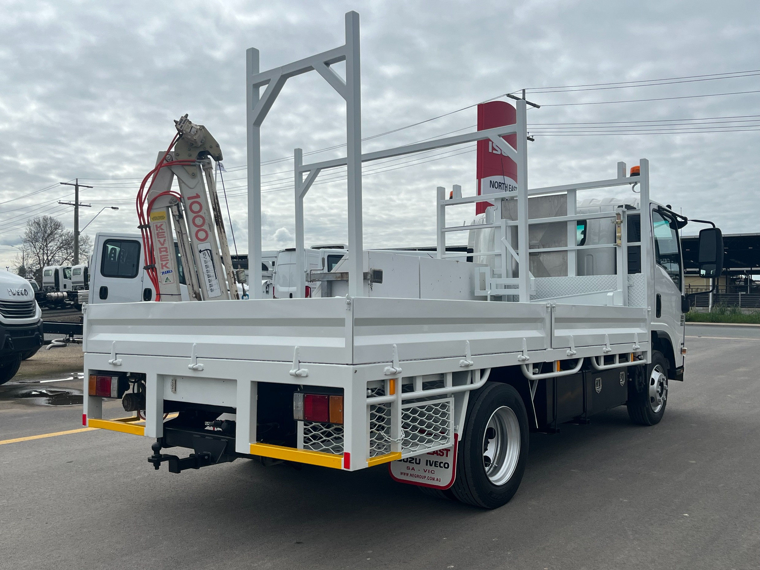 2012 ISUZU NPR300 TRUCK NPR300 AMT TRAY