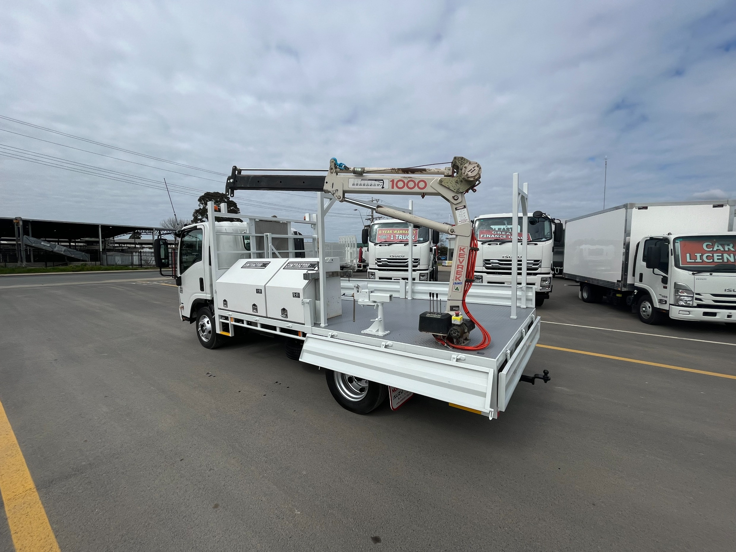 2012 ISUZU NPR300 TRUCK NPR300 AMT TRAY