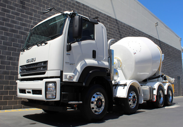 2023 ISUZU FYJ 300-350 AUTOMATIC CONCRETE AGITATOR