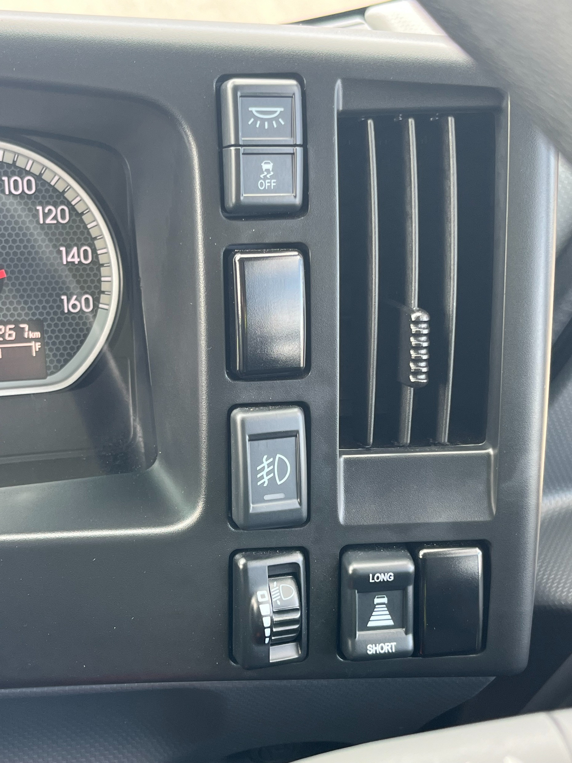 2025 ISUZU FRR 110-240 FRR 110-240 AMT MWB TRUCK FRR 110-240 AMT CURTAINSIDER
