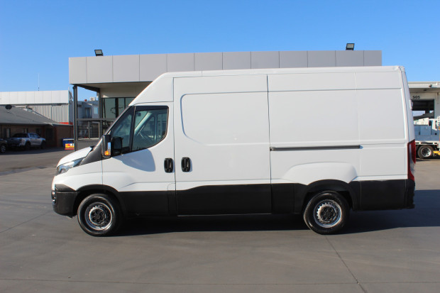 2017 IVECO DAILY 35S13 VAN DAILY 35S13 AUTOMATIC VAN