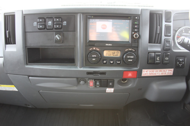 2018 ISUZU NPR 65/45-190 TRUCK NPR 65/45-190 AMT TIPPER