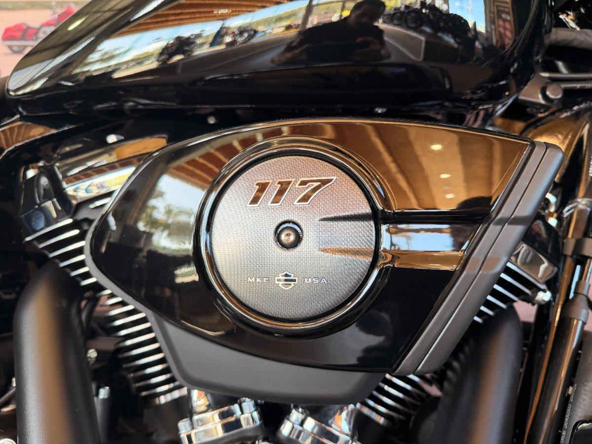 2025 HARLEY-DAVIDSON STREET GLIDE 117 (FLHX) CRUISER