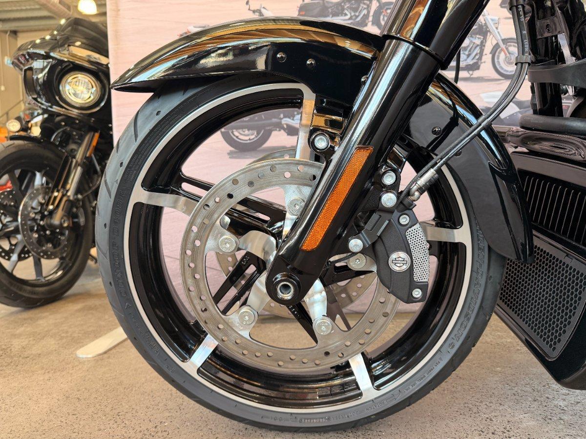2025 HARLEY-DAVIDSON STREET GLIDE 117 (FLHX) CRUISER