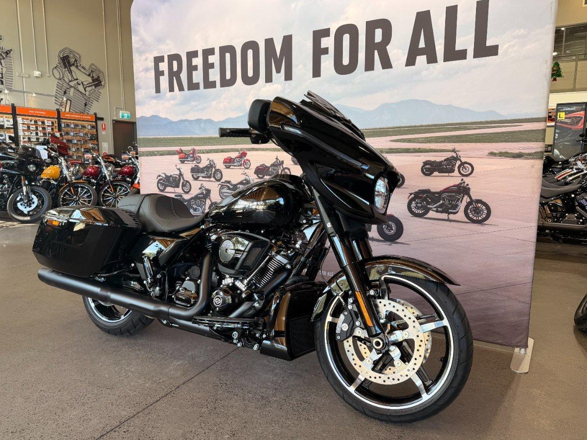 2025 HARLEY-DAVIDSON STREET GLIDE 117 (FLHX) CRUISER