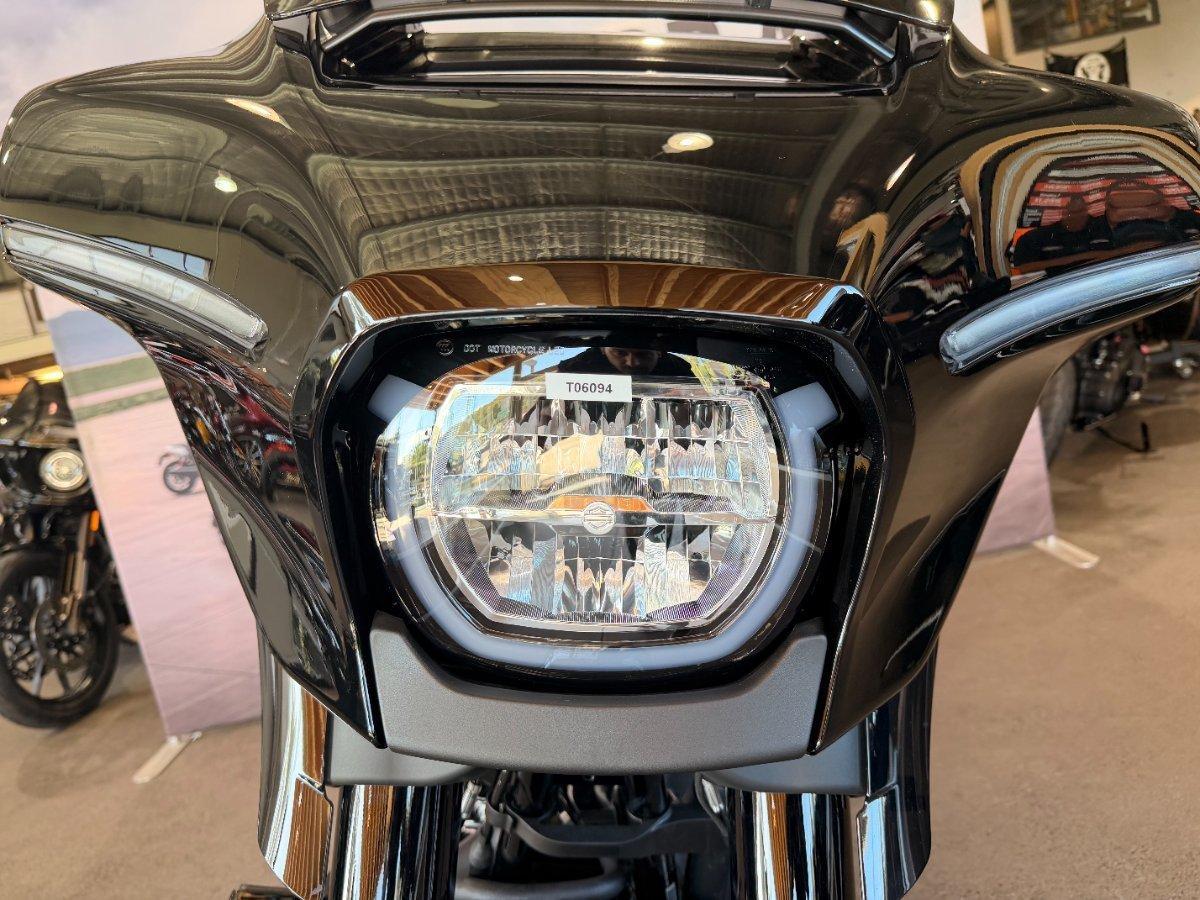 2025 HARLEY-DAVIDSON STREET GLIDE 117 (FLHX) CRUISER