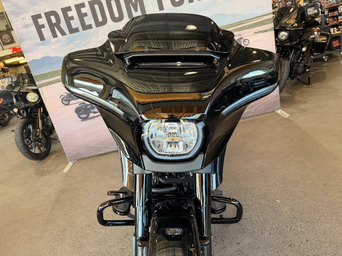 2025 HARLEY-DAVIDSON STREET GLIDE 117 (FLHX) CRUISER