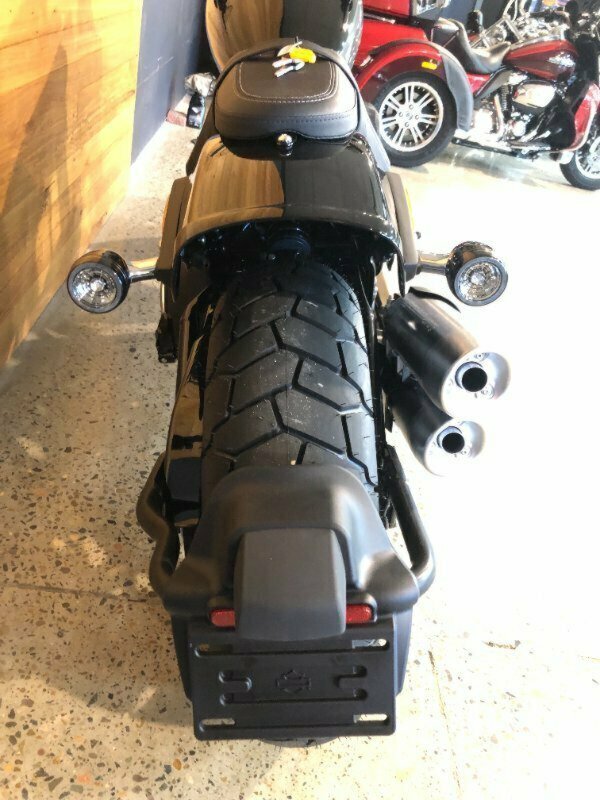 thumbnail image 2 of MCS Black Wide Blade Brake & Clutch Levers For Harley FXFBS Fat Bob 114 (2018-2024) – Set Of 2 2 of 6