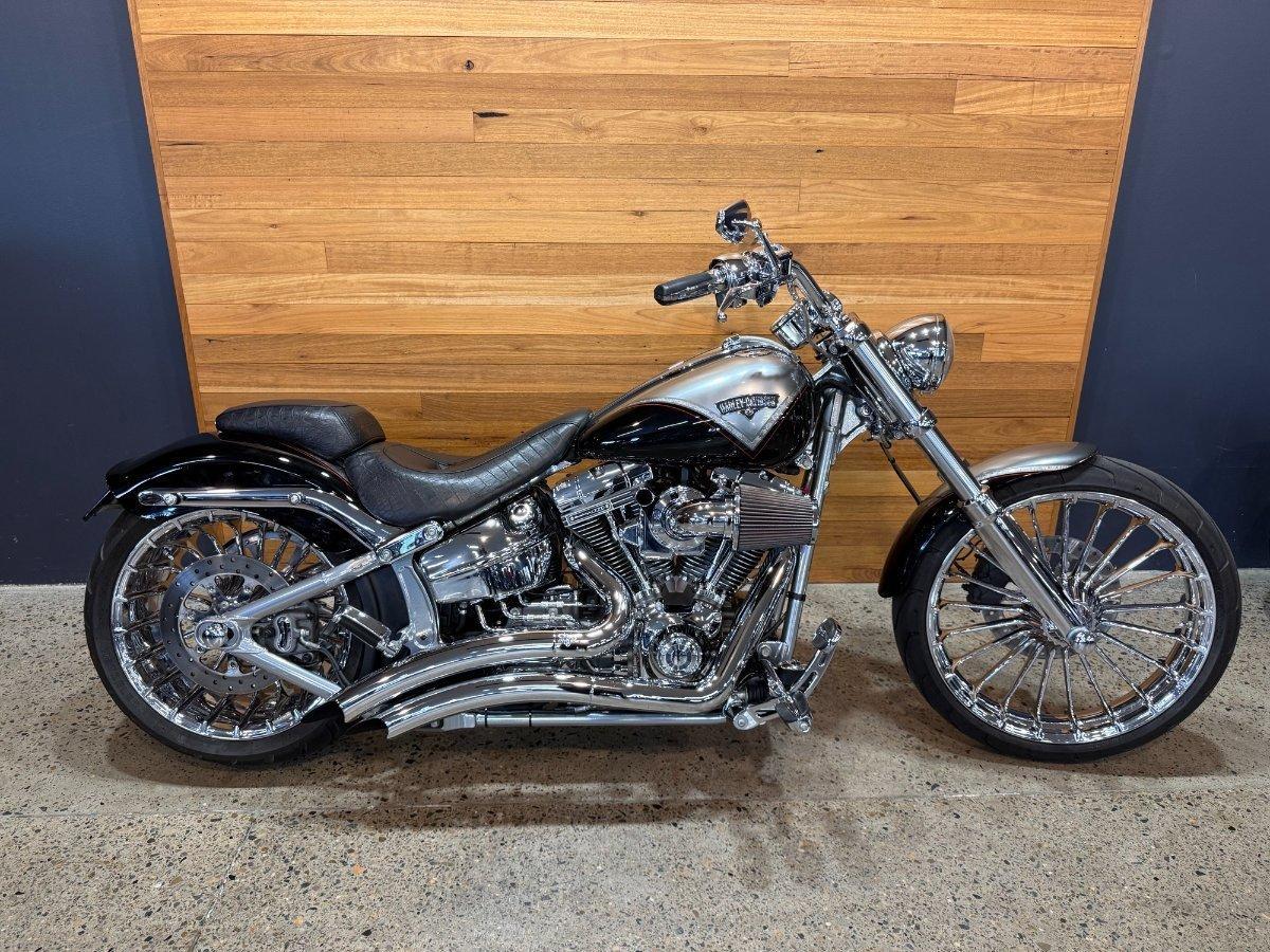 2013 HARLEY-DAVIDSON CVO BREAKOUT (FXSBSE) CRUISER