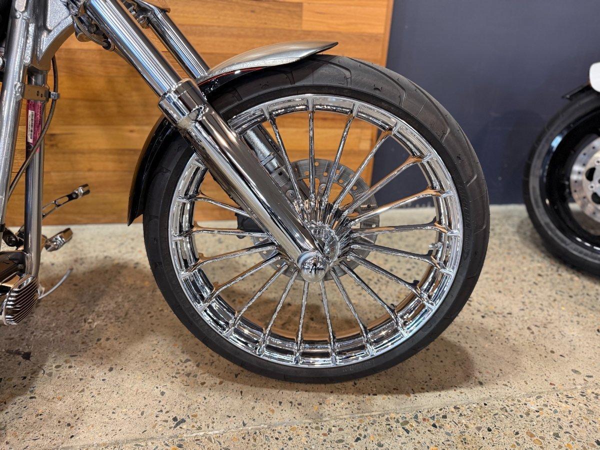 2013 HARLEY-DAVIDSON CVO BREAKOUT (FXSBSE) CRUISER