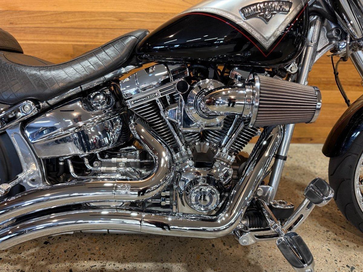 2013 HARLEY-DAVIDSON CVO BREAKOUT (FXSBSE) CRUISER