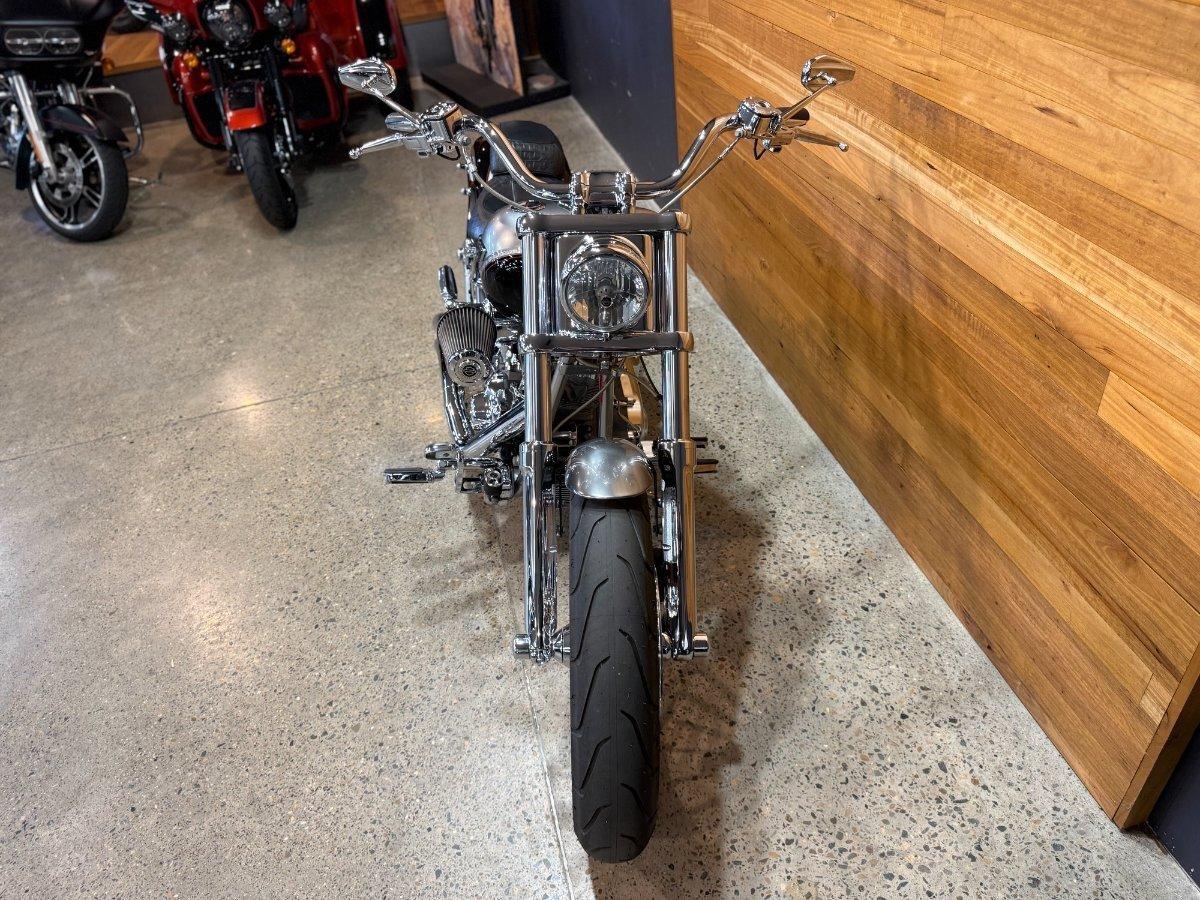 2013 HARLEY-DAVIDSON CVO BREAKOUT (FXSBSE) CRUISER