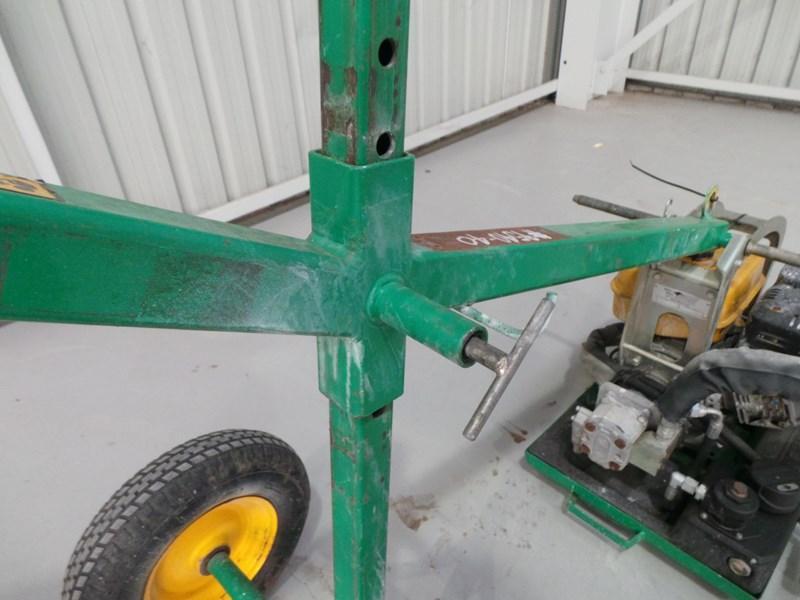 RED ROO POST HOLE DIGGER JTFD3907228 JUST HEAVY EQUIPMENT