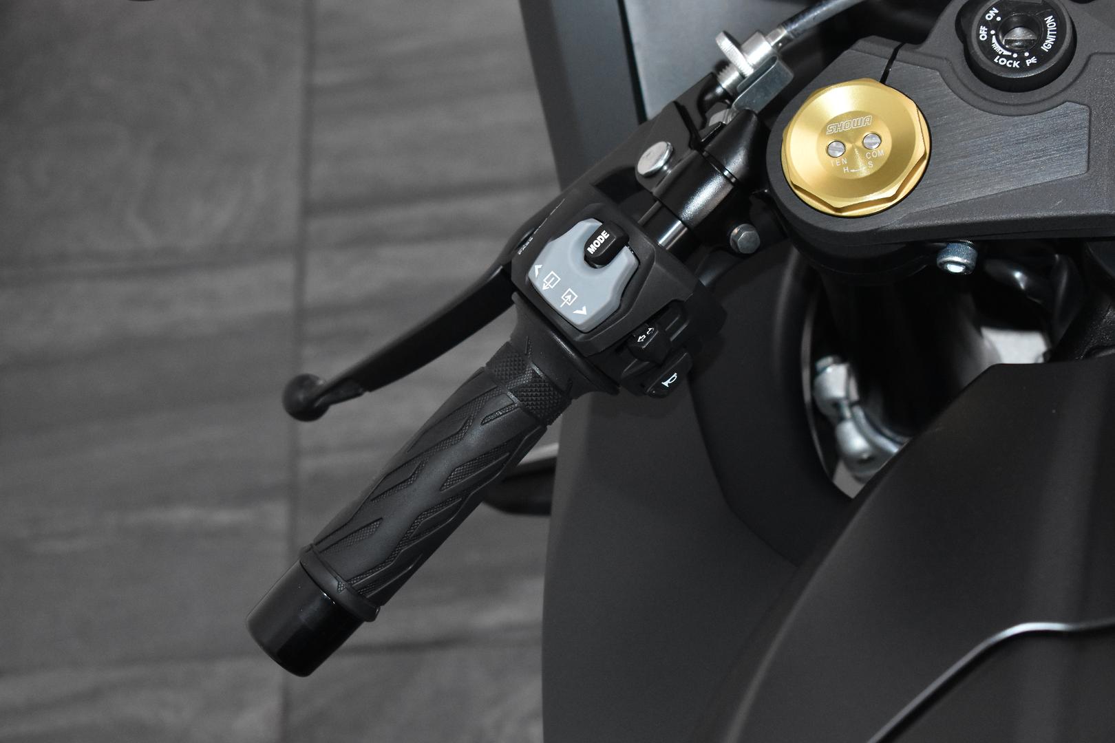 Jeu De Triple Pinces Réglables Evol Technology Pour Suzuki GSX-R1000 2017-2024 - Occasion