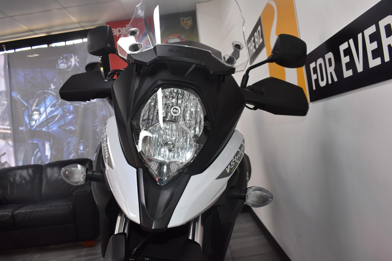 2018 SUZUKI V-STROM 650XT (DL650XA) DUAL SPORTS